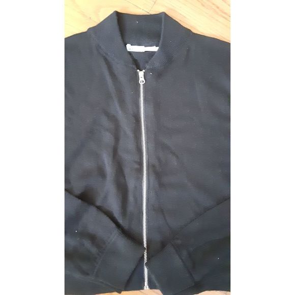 NWOT Kimchi Blue Black zip up crop top - Picture 2 of 2